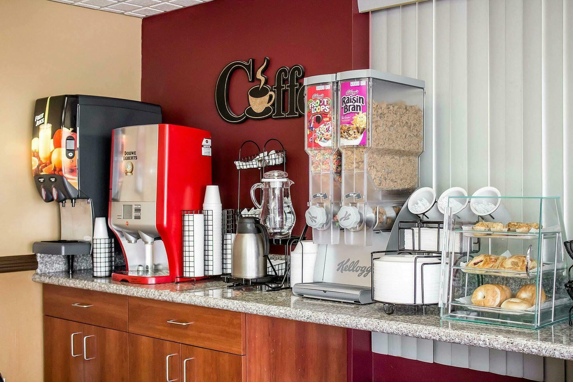 Econo Lodge Columbus Bagian luar foto